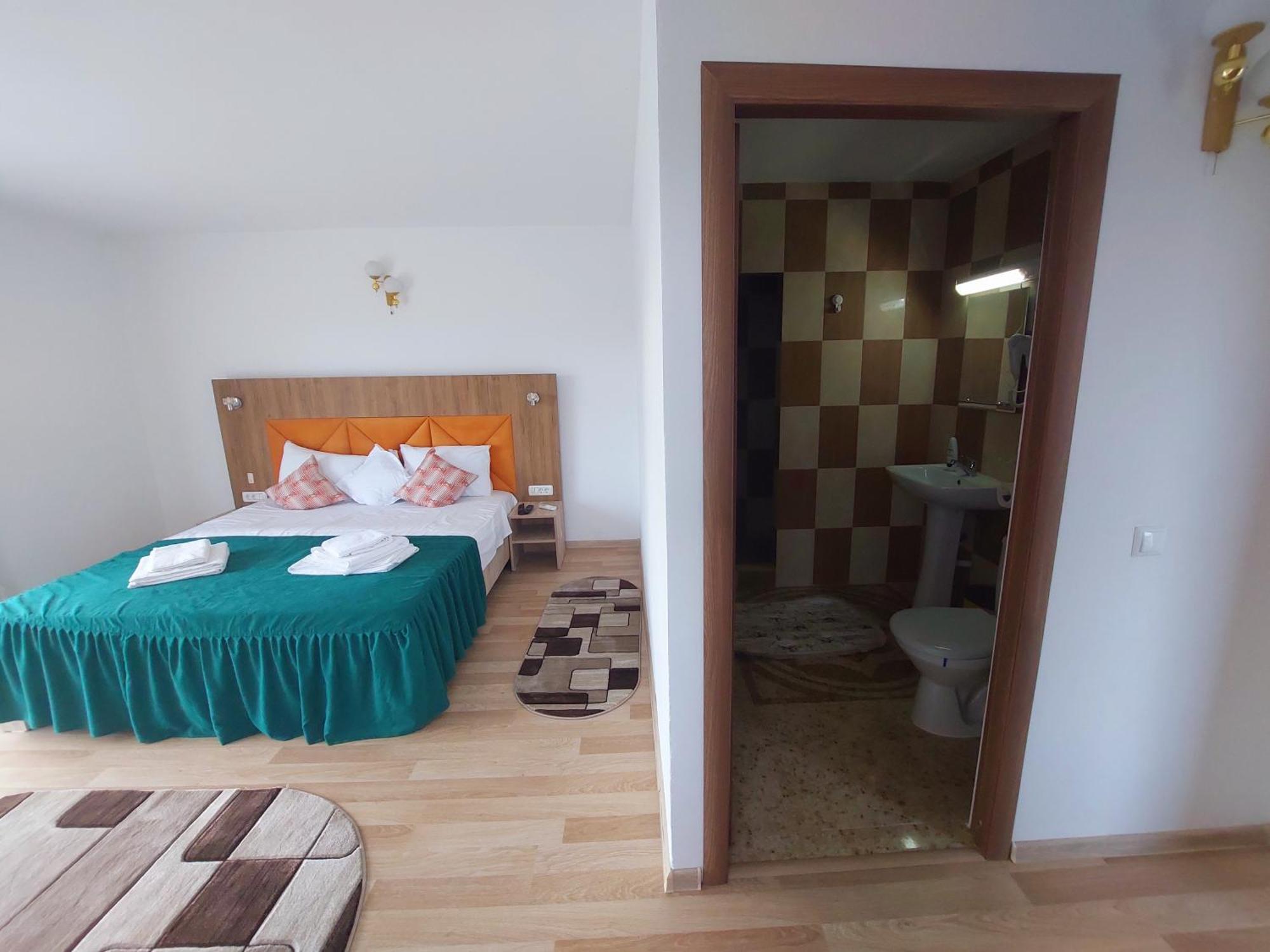 Pensiunea Paradiso Sarinasuf Kültér fotó