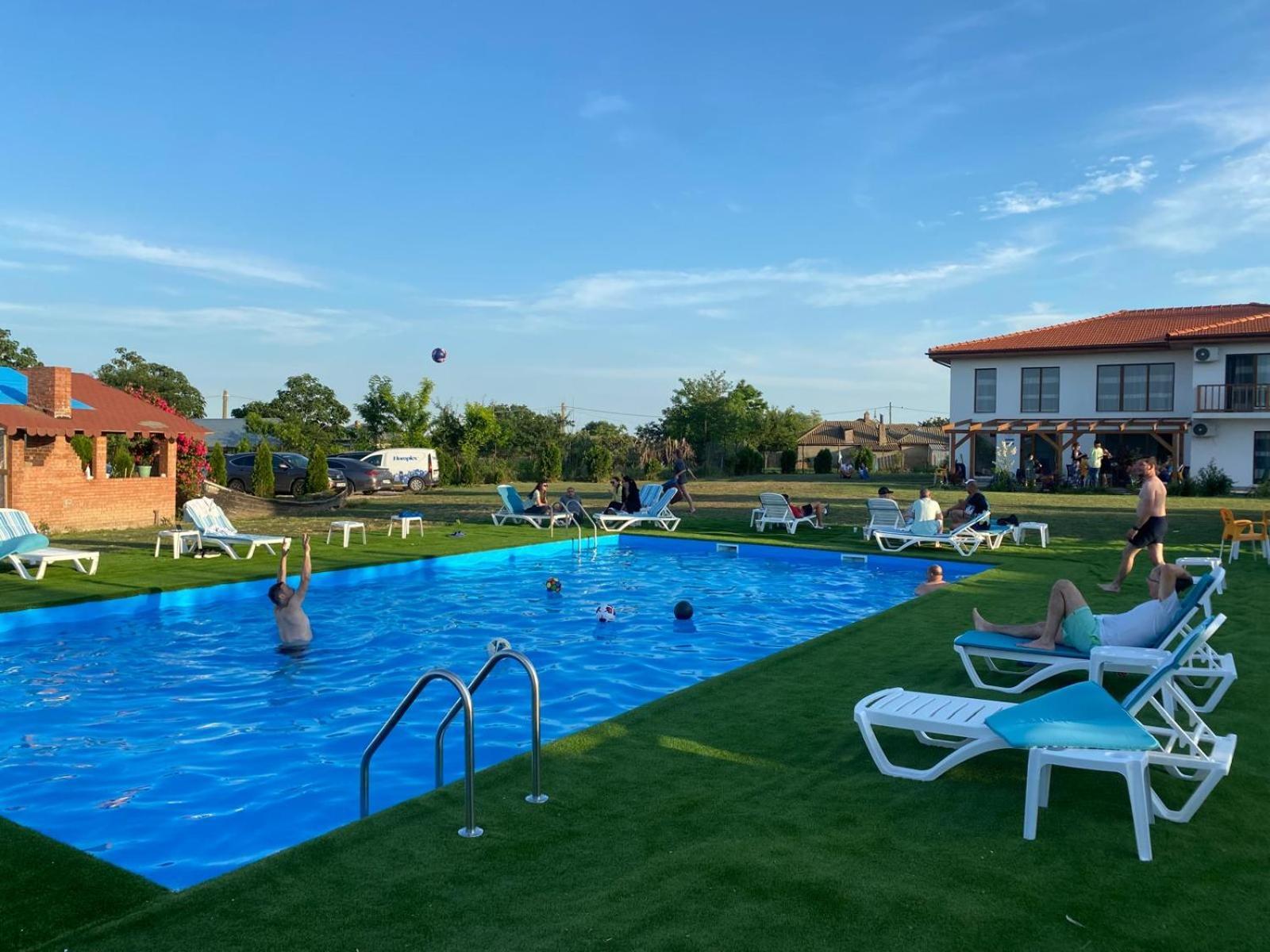 Pensiunea Paradiso Sarinasuf Kültér fotó